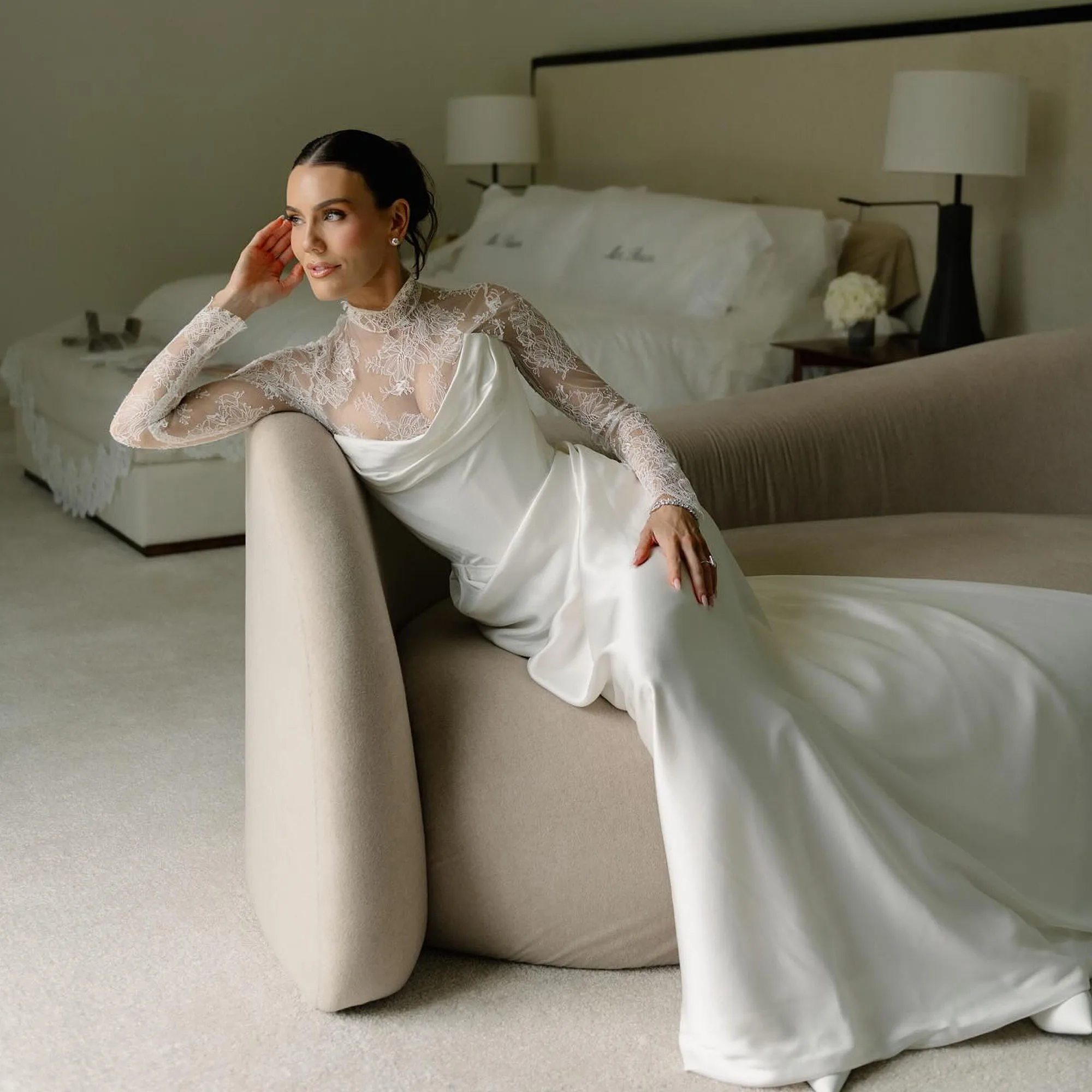 

Luxury Mermaid Wedding Dress Corset Boat Neck Bridal Dresses Appliques Lace Full Sleeve Satin Wedding Gown Customized 2026
