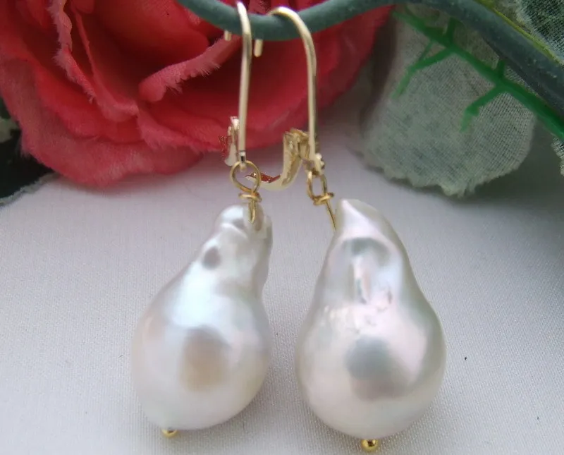 

20mm White Kehsi Pearl Earrings-GP Lever back