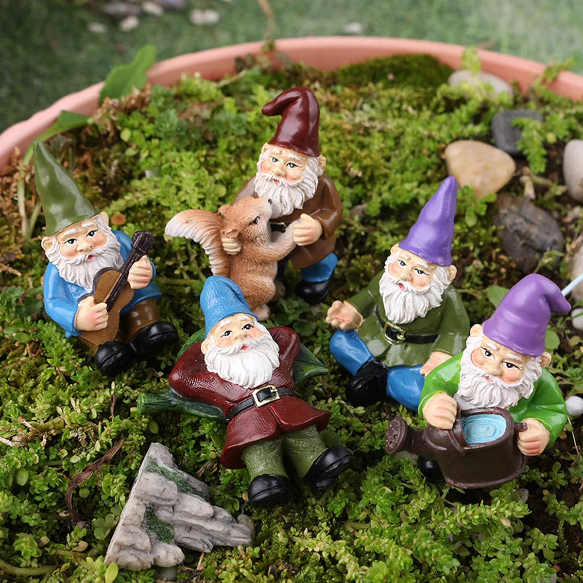 ‌5pcs/set Whimsical Garden Gnome Set - Handmade Resin Dwarf Decor for Lawn & Patio