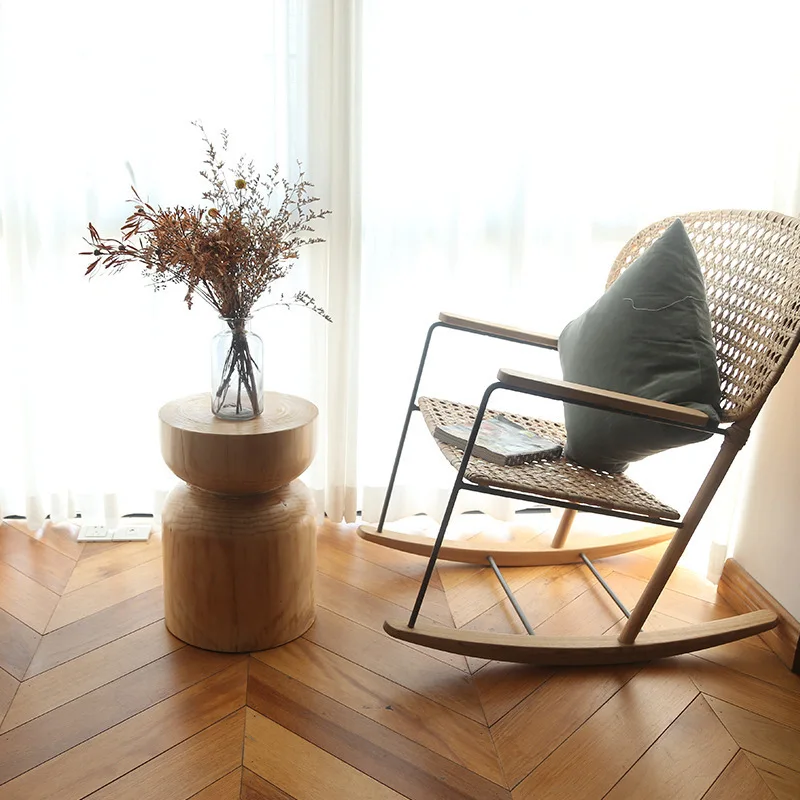 Manufacturer Nordic Solid Wood Low Stool Homestay Wood Round Stool Restaurant Library Cafe Solid Wood Stool