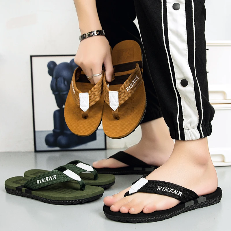 RIHANR Flip Flops for men in summer wear anti-slip trendy sandals soft sole comfortable beach shoes personalized foot-clip slipp