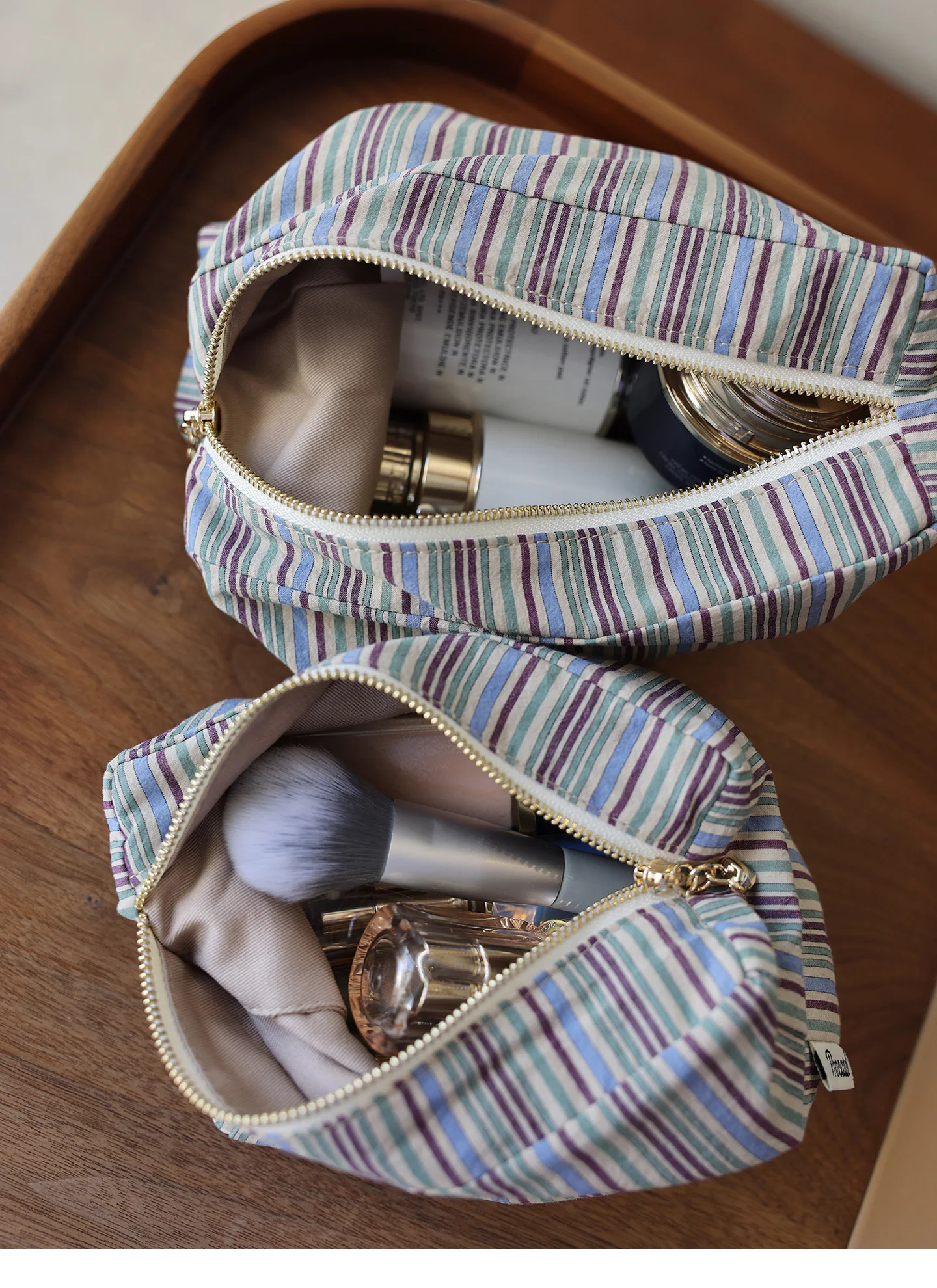 Kosmetiktasche mit farblich abgesetzten Streifen, großes Fassungsvermögen, tragbare Aufbewahrungstasche im japanischen Stil, multifunktionale Reisetasche für Toilettenartikel. – Detail 6
