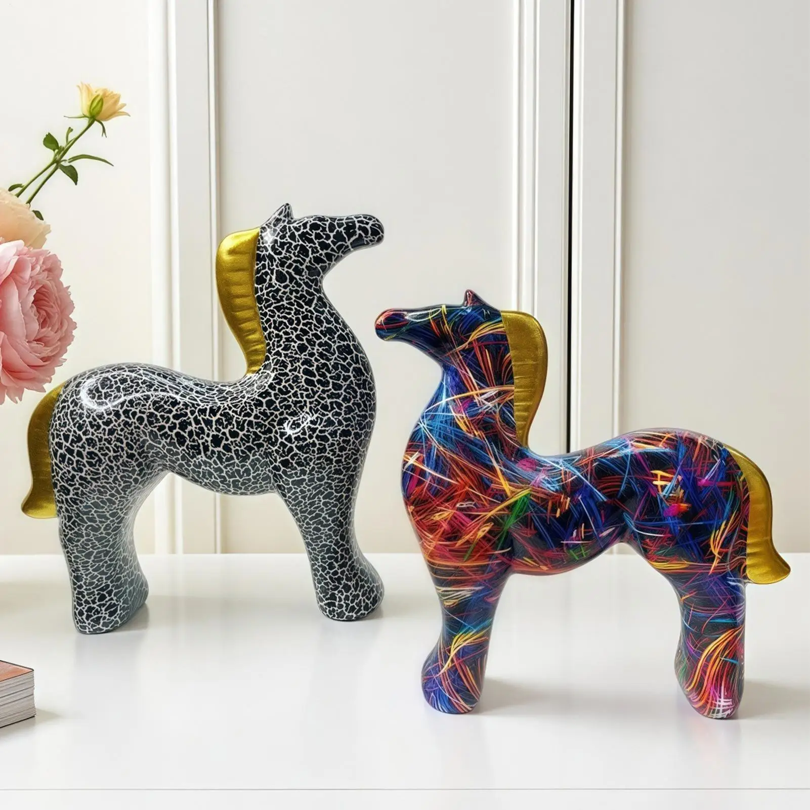 

Смола Лошадь Скульптура Украшения Красочные Коллекционные Статуэтки Лошади Настольные Украшения для Дома Гостиная Офис