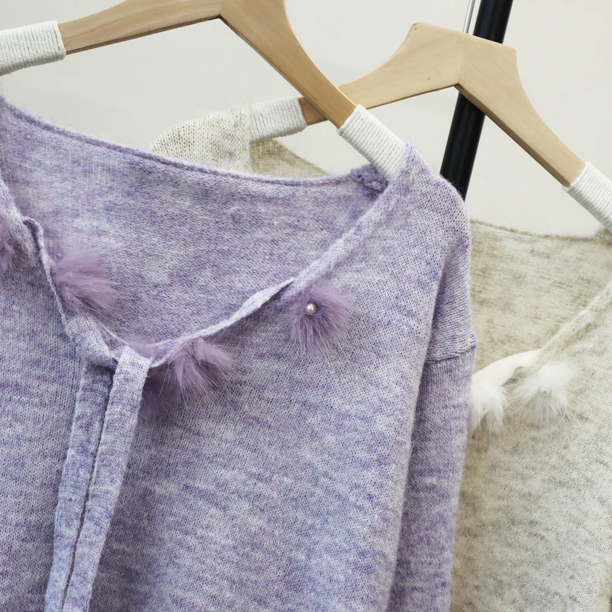 بلوفرات نسائية محبوكة بياقة على شكل V وأكمام طويلة Y2k ملابس خروج أنيقة متماسكة غير رسمية فضفاضة لخريف وشتاء 2025