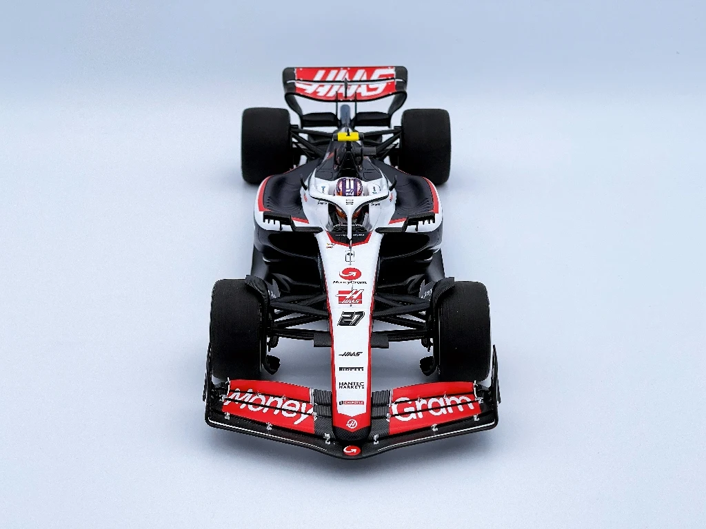 Minichamps 1:18 F1 Haas VF23 Nico Hulkenberg 2023 Simulation Limited Edition Resin Metal Static Car Model Toy Gift