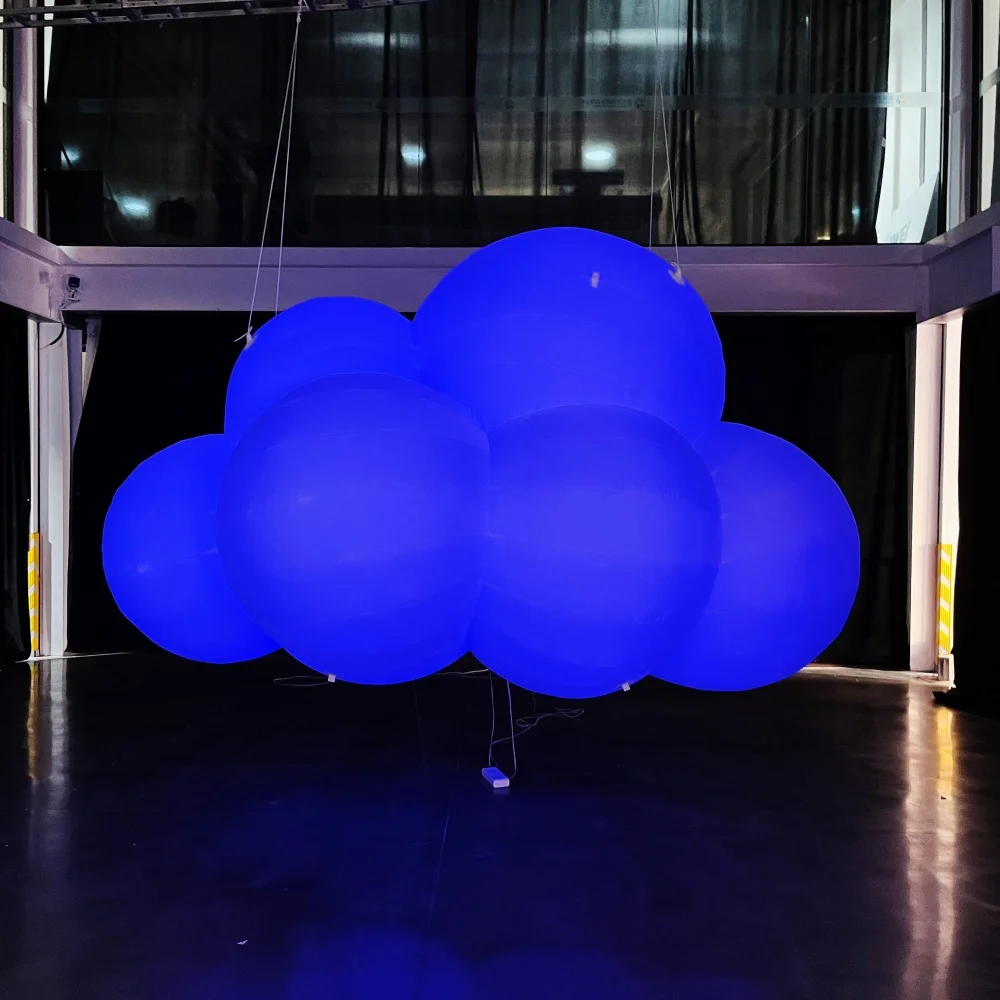Custom Inflatable Cloud Ceiling Light Giant Inflatable Cloud for Stage/ Wedding/ Party Decoration/ Advertising Equipment
