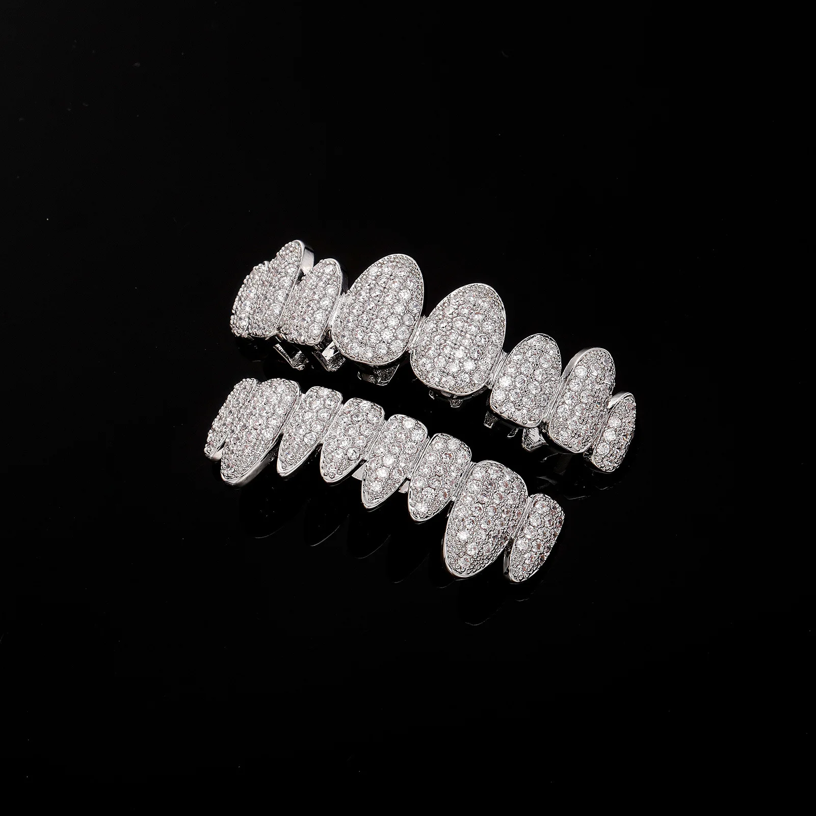 Hip Hop Cubic Zirconia Teeth Grillz Set Gold Silver Color Teeth Grills Iced Out Top&Bottom Dental Grills Cosplay Party Jewelry