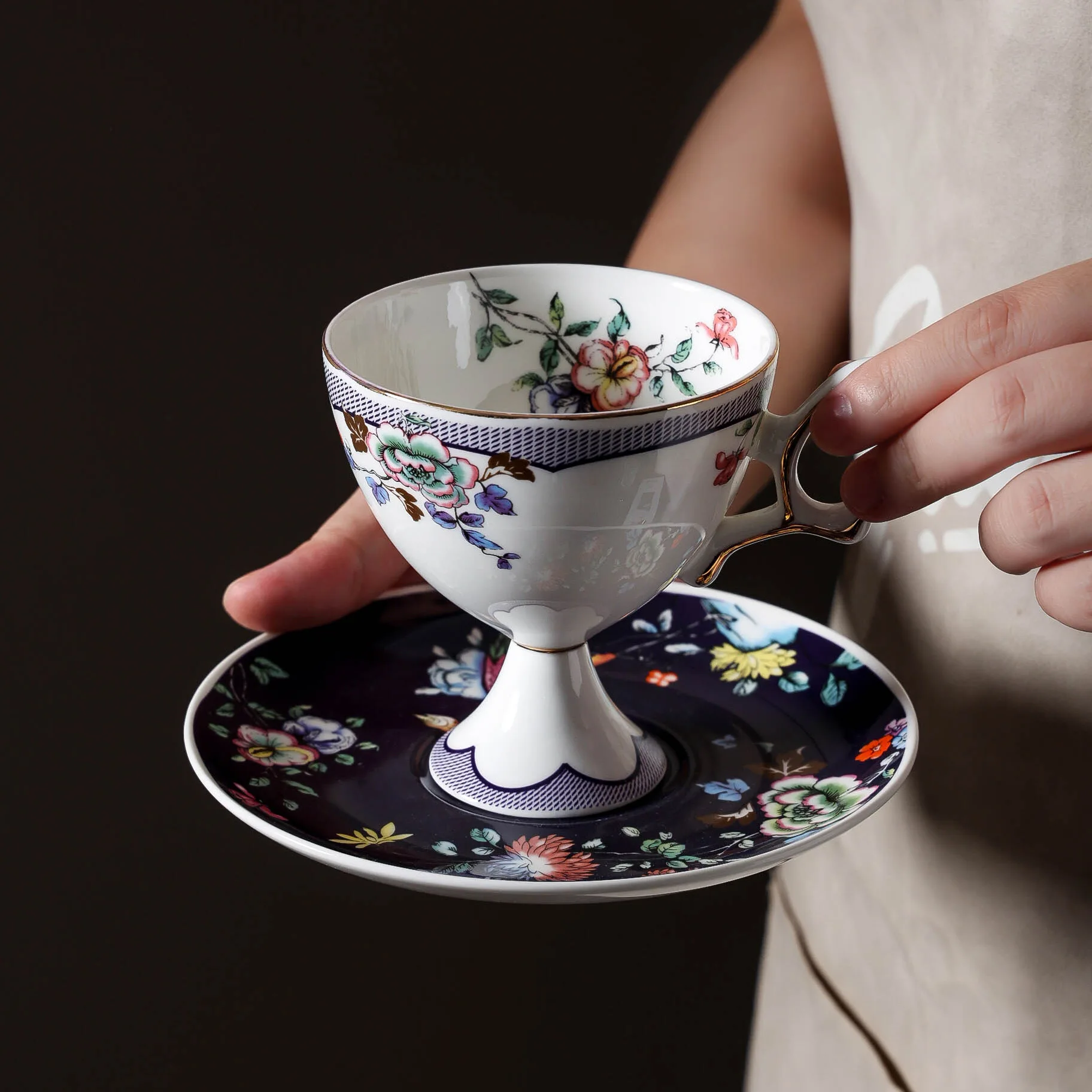 

DSA bone china coffee cups and saucers light luxury niche Phnom Penh ceramic cups retro flowers and birds high-end afternoon
