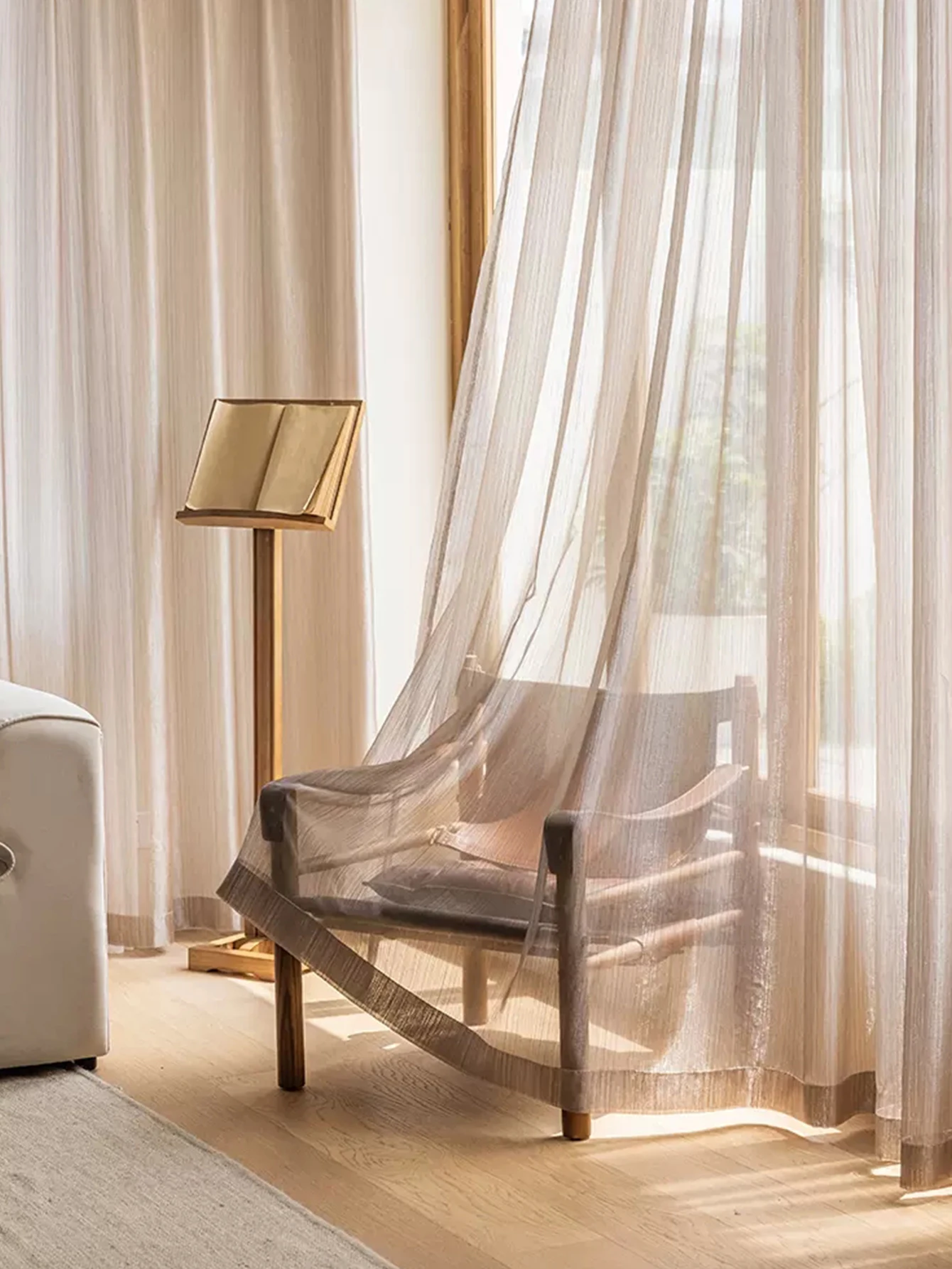 

French dreamy gilded gauze curtain, translucent but not transparent, bedroom, living room, high-end, light luxury curtains