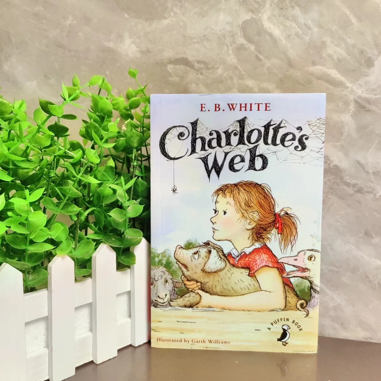 【Newbery】Charlotte's Web Englische Ausgabe