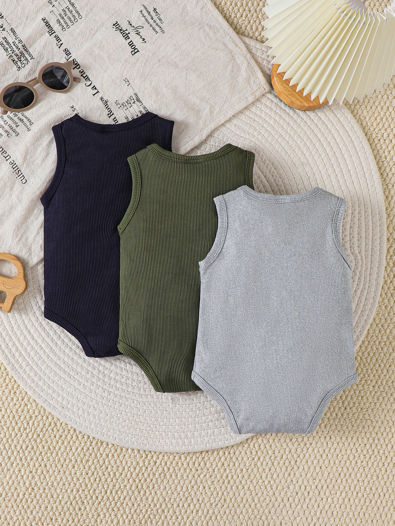 3pcs baby boy jumpsuit set sleeveless vest Ha Yi knitted pit stripe texture fabric basic style