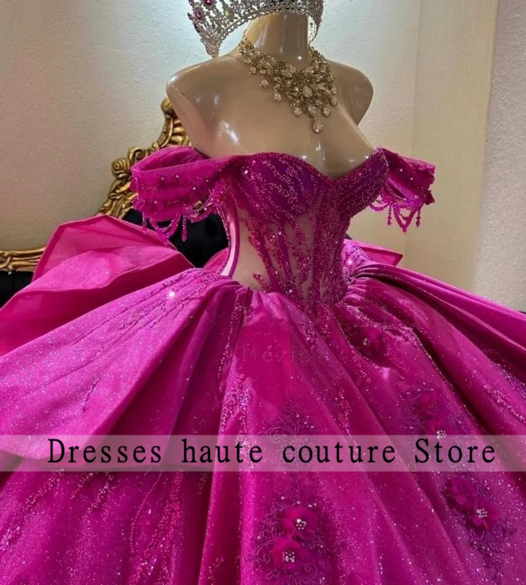 

Shiny Pink Bow Appliques Quinceanera Dresses Off The Shoulder Ball Gown Sweet Sixteen Dress Crepe Wedding Gowns Customized