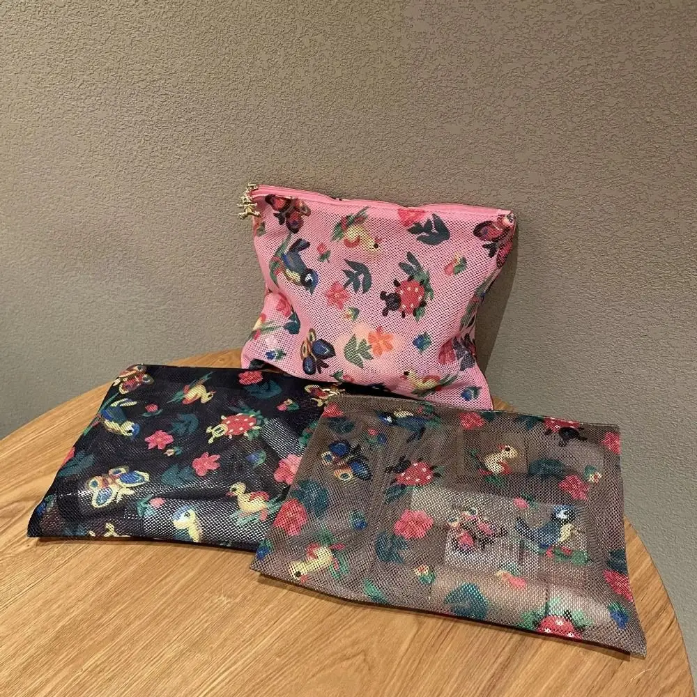 New Vintage Japanese Style Cartoon Printing Large Capacity Makeup Storage Bag With Wash Bag Facility Cosmetic Bag For Travel