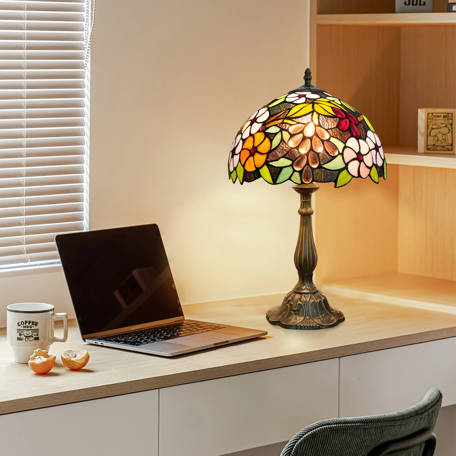 Village Garden Style Stained Glass Lamp Bedroom Table Lamp Reading Desk Light for Bedside Living Room Office Dormitory Decor 12