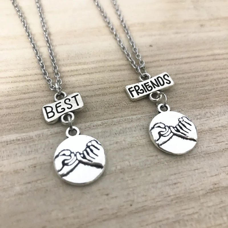 Best Friends Friends Hand in Hand Friendship Necklace Promises To Agree on Clavicle Chain Women Pendant
