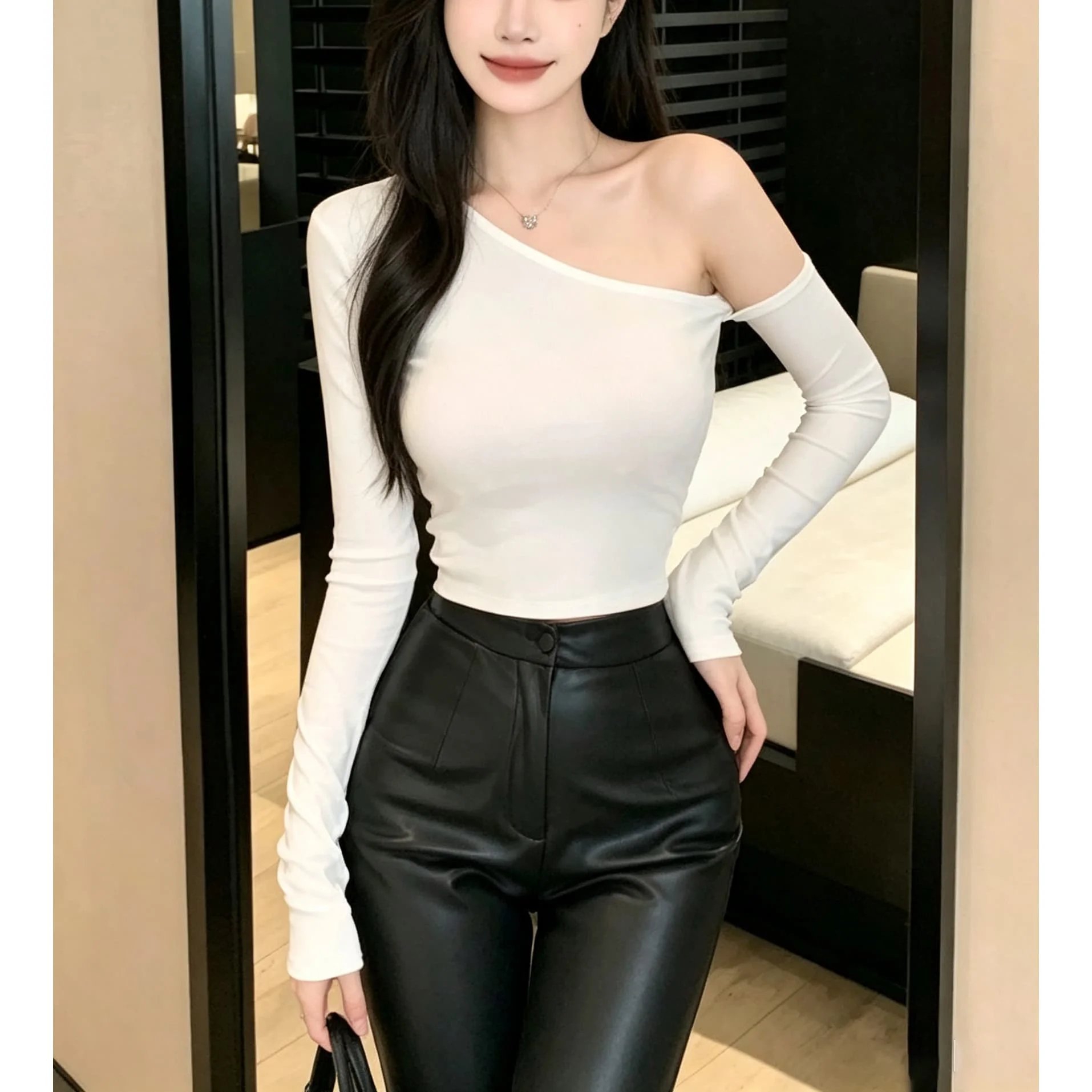 Cropped Long Sleeve For Top for Women with Asymmetric Shoulder Detail and Solid Color Finish for Functional Casual Layering