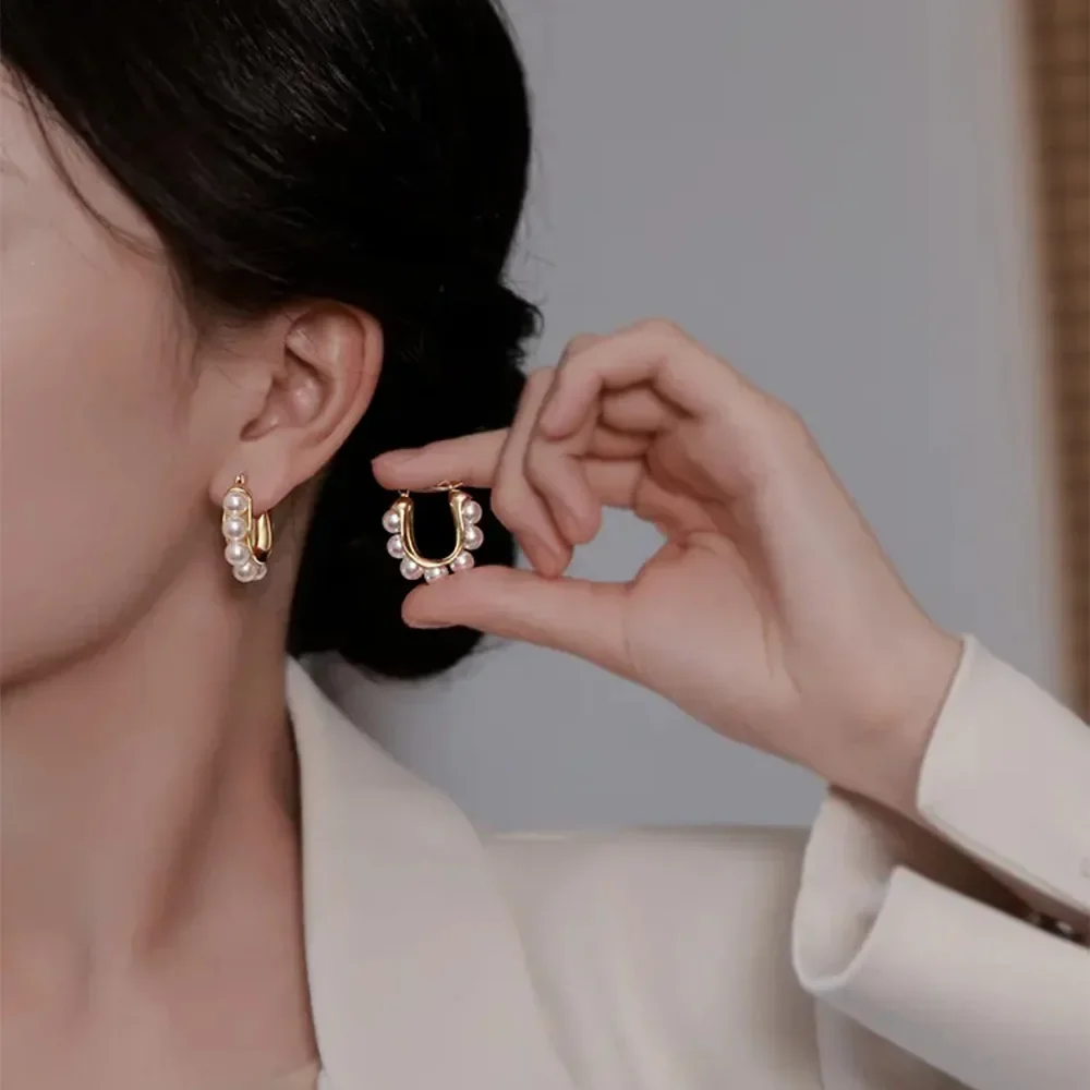 Stylish U-shaped Hoop Earrings Gold Color Elegant Imitation Pearl Earrings Wedding Party Girls Luxury Accessories Women's Gifts image 4