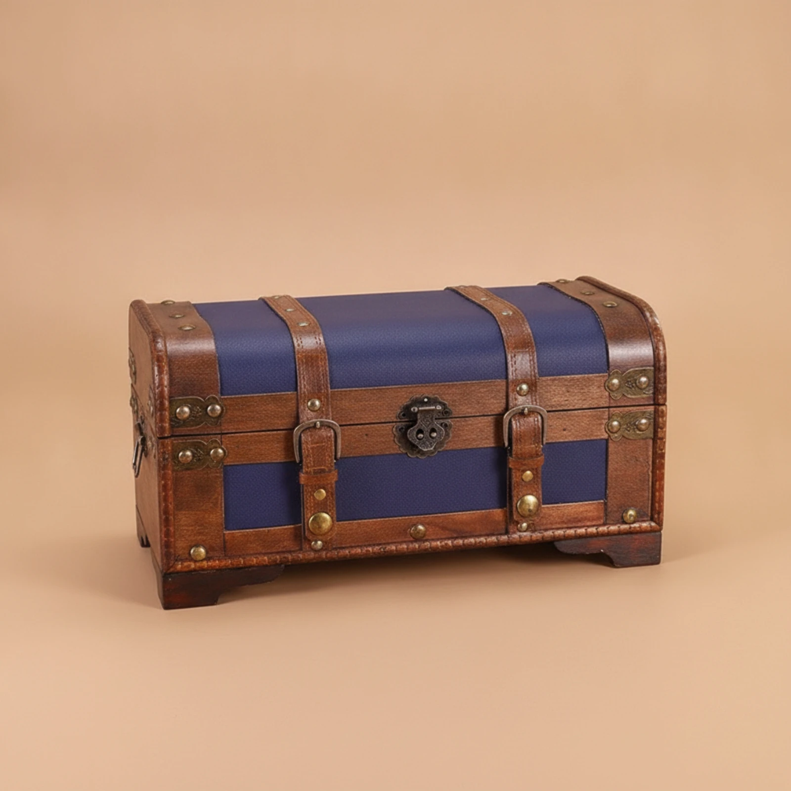 Wooden Storage Chest Lockable Wooden Trunk Box with Lock Classic Furniture Multifunctional for Home Organization, Living Room