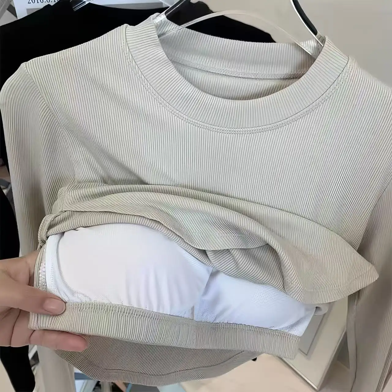 Women's Fitness Long-Sleeve Top with Chest Pads, Body-Slimming Tight-Fit Running Workout Shirt, Quick-Drying Yoga Wear image 6