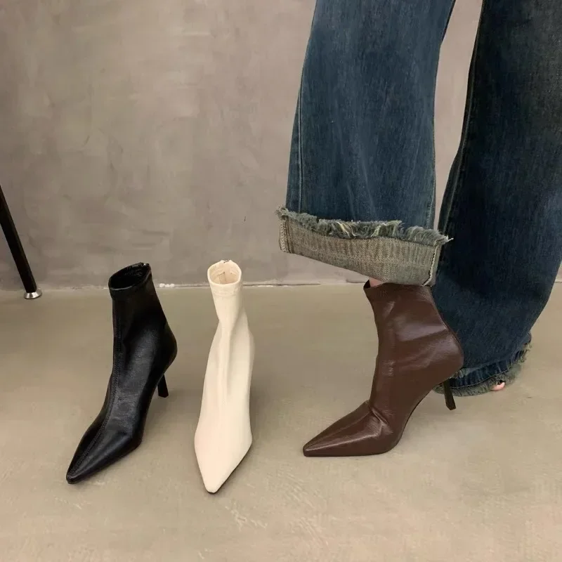 الترفيه حذاء من الجلد النساء أحذية الشتاء أشار تو أحذية امرأة رقيقة عالية الكعب الصلبة المعادن الديكور الجلود الأحذية الحديثة #2