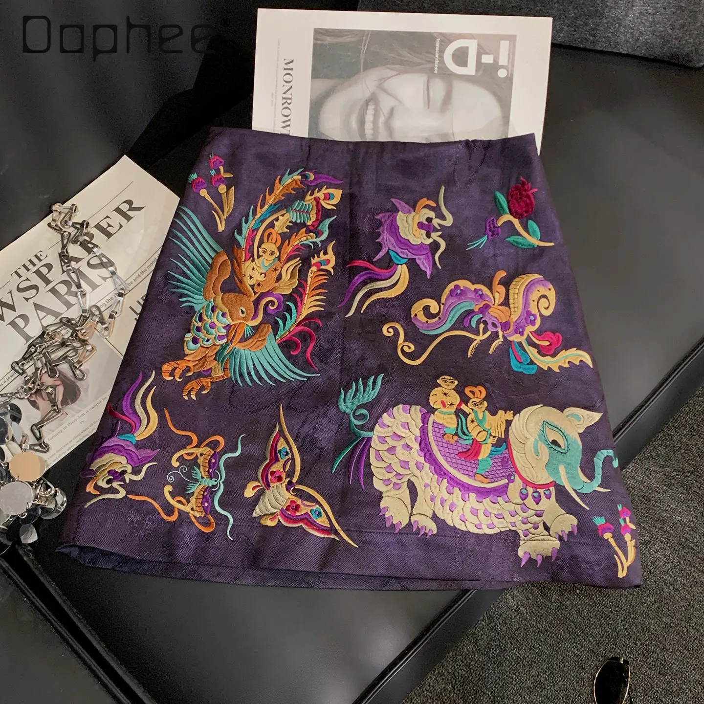 

Spring New Chinese Style Heavy Industry Color Embroidery Unique Short Skirt Women's High End Niche High Waist Slim A-line Skirts