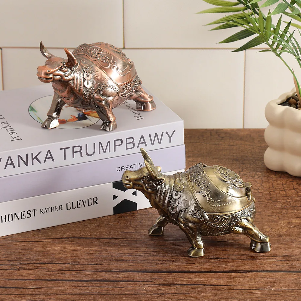Ashtray Home Living Room Creative Cow Ashtray Light Luxury Retro Cover Anti-drop Anti-fly ash Smoke Flavor Ornament