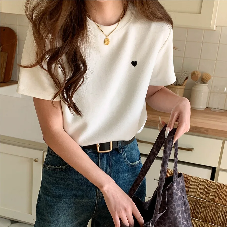 

Новая весенняя повседневная футболка с вышивкой и круглым вырезом, с коротким рукавом, для женщин