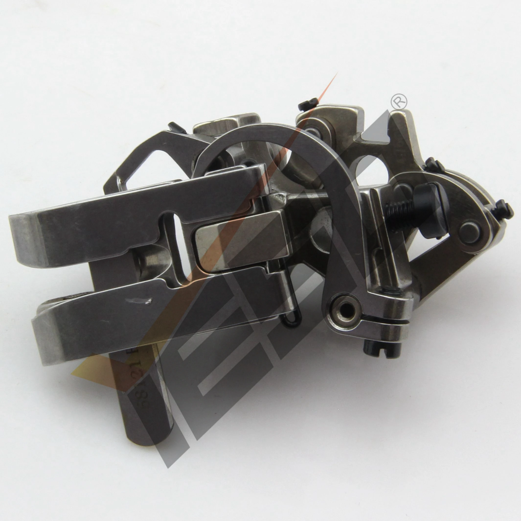 J2202 قطعة قدم الضغط في ماكينة الخياطة Shingling SL-700 FLLLLyam ماكينة خياطة جزء الخياطة اكسسوارات الخياطة