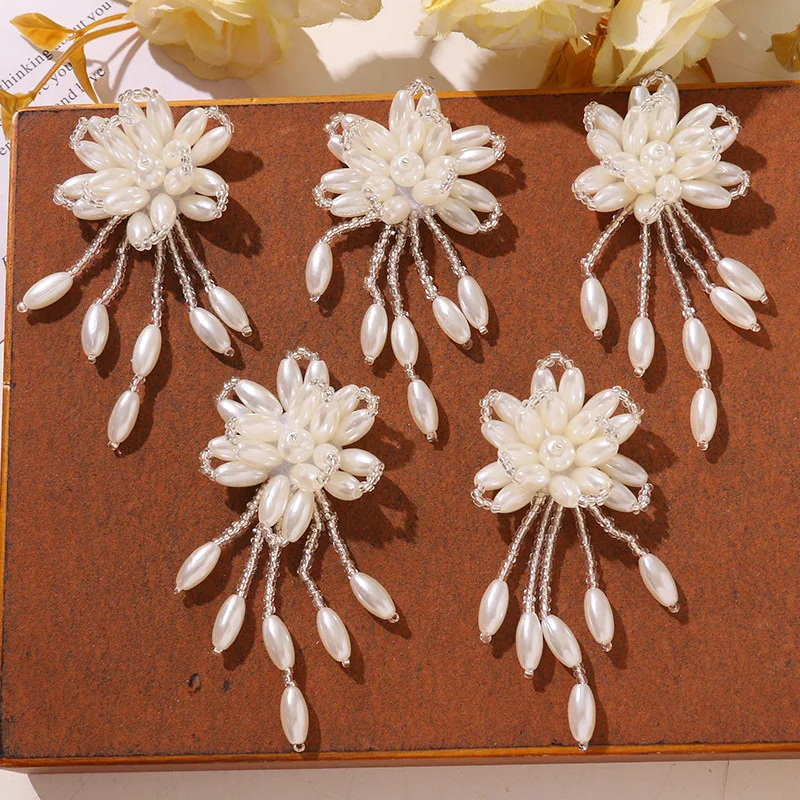 Shoe Charm 1 Piece White Faux Pearl Tassel Flower Fabric Patch Handsewn Versatile for Clogs Jelly Shoes Clear Crystal Decor