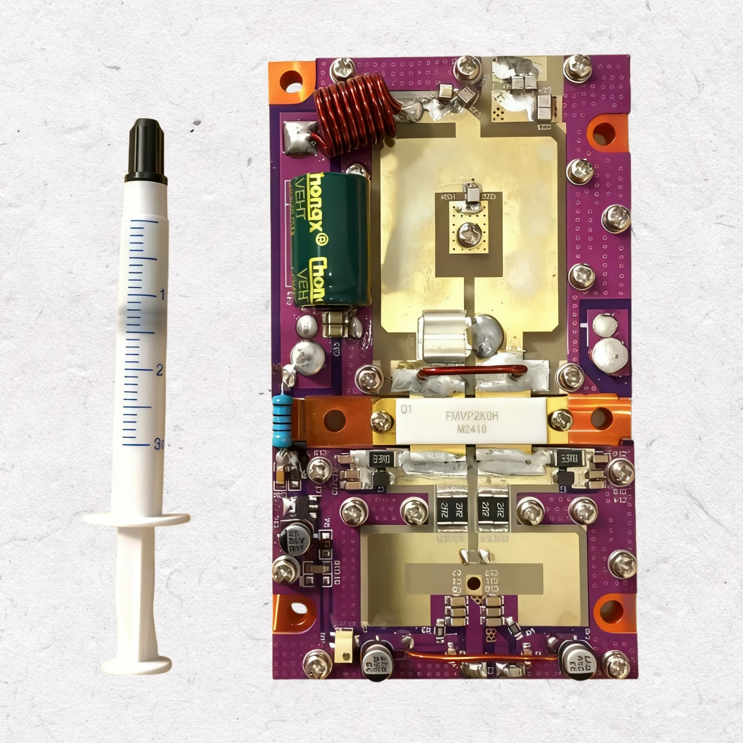 2000 واط وحدة مكبر كهربائي FM6VP2K0H الترانزستور عالية الأداء Mosfet ل YXHT 2KW FM الارسال