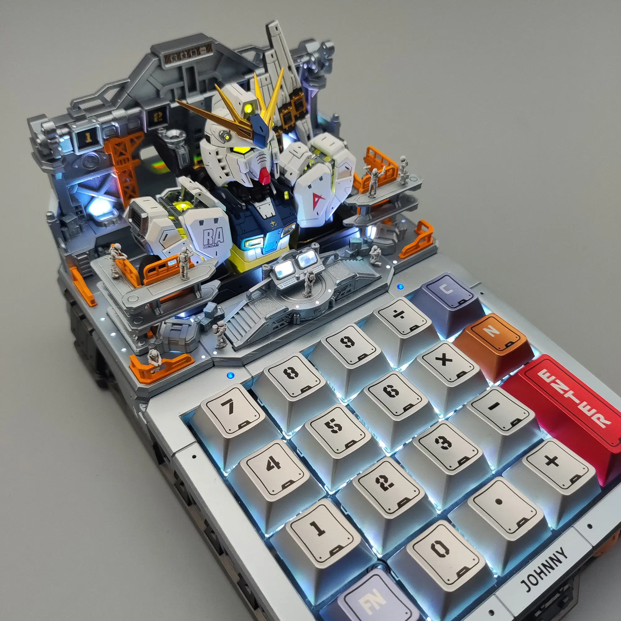 Custom Mecha-Keycap Numpad by Johnny, Cool Mechanical Number Pad, for Office Accounting Data Entry, Unique Look