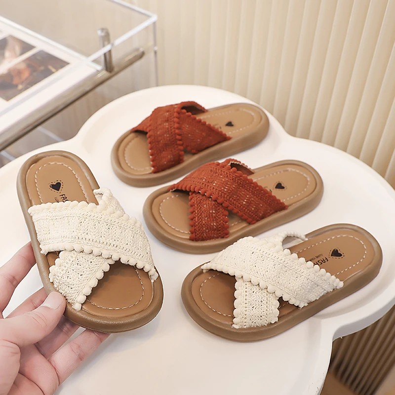 

Лето 2026, модные тапочки для девочек, богемные детские тапочки с открытым носком и перекрестной завязкой, нескользящая детская повседневная обувь без шнуровки на толстой подошве