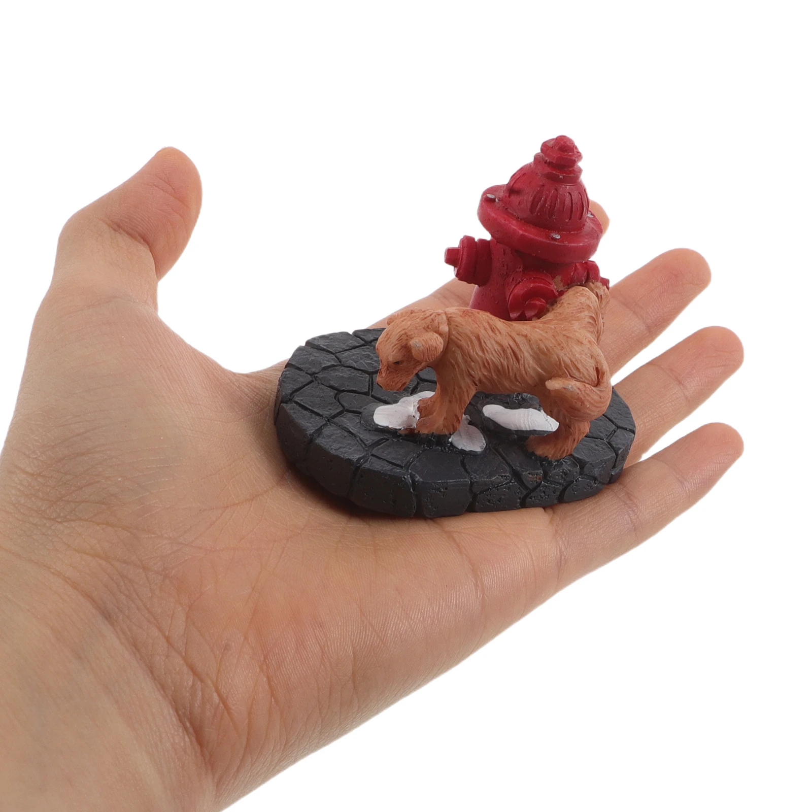 

Funny Christmas Miniature Dog Ornament Resin Crafted Fire Hydrant Statue Creative Desk Trinkets Garden Accessories