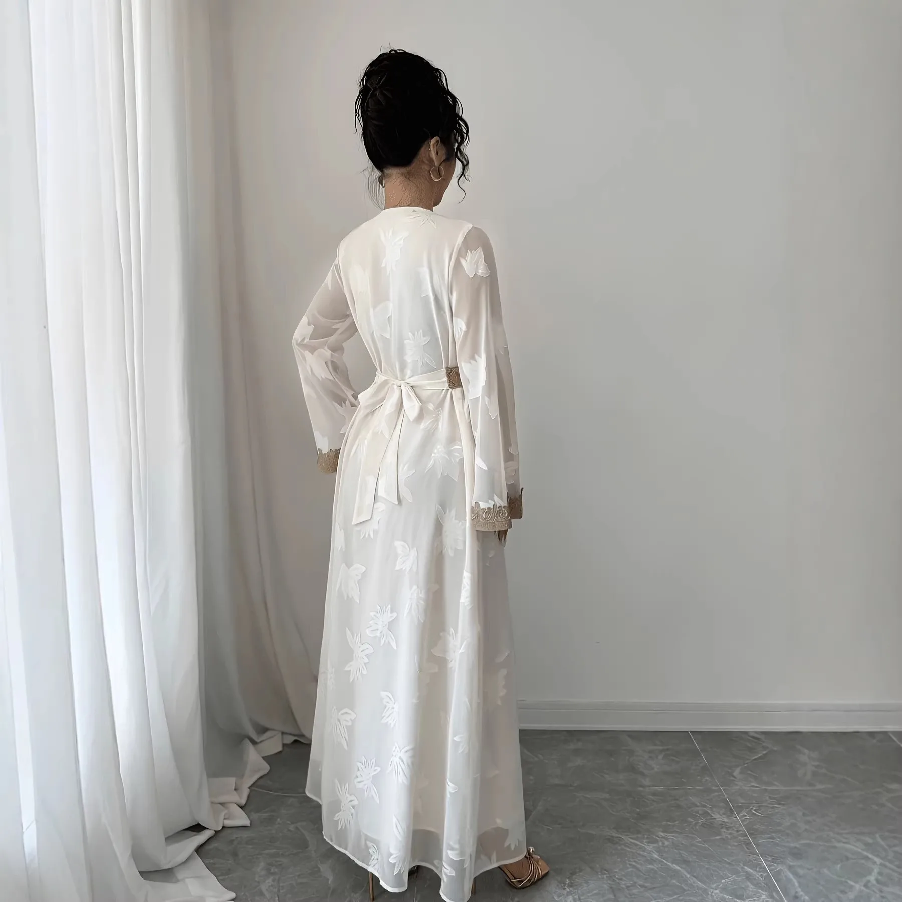 Dubai Abayas Woman Moroccan Caftan V Neck Floral Print A Line Long Sleeve Maxi Dress Gold Embroidery Bell Sleeves Belted Waist