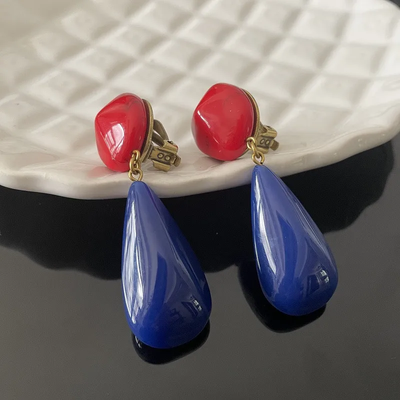 Vintage Two Color Teardrop Resin Clip On Earrings Red Blue Contrast French Hong Kong Style Women Non Pierced Jewelry