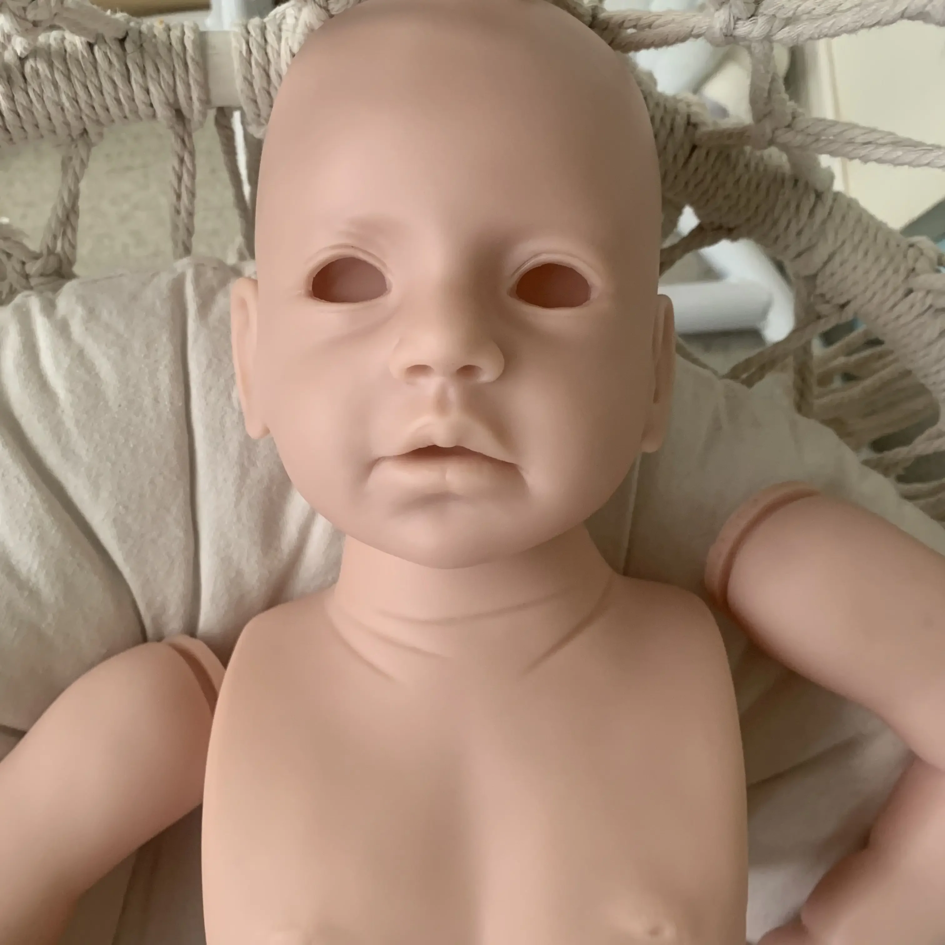 DLS 25 بوصة Reborn ISABELLA Doll Kit طفل الأميرة فتاة لمسة ناعمة أجزاء الدمية غير المكتملة