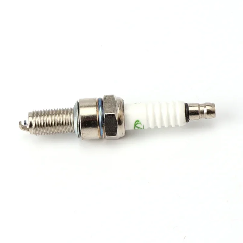 Motorcycle Spark Plug B7TC For CR7E CR7EIX CPR7EA-9 CPR8EA-9 CPR8EAIX-9 96067 CR8E CR8EIX IU24 IU22 UR4DC UR6DE PRG6HCC