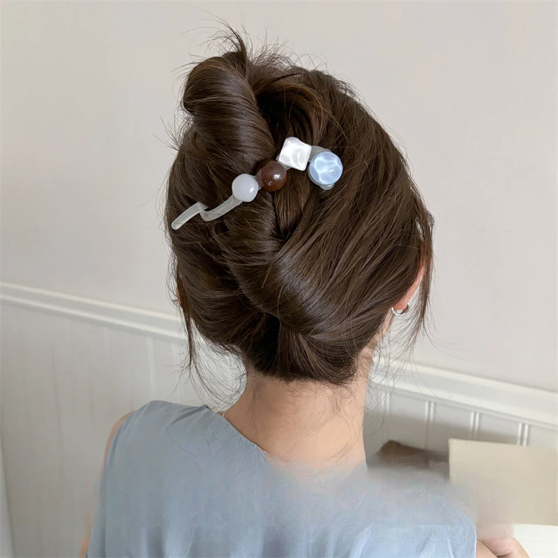 Pince à cheveux torsadée pour femme, épingle à cheveux vintage, design simple et élégant, accessoire de cheveux parfait pour l'été, nouveau style, 2024