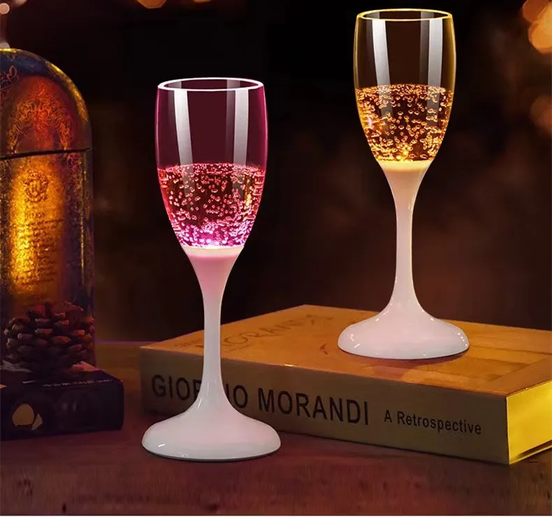 LED cup Automatic Flashing Cups Multi-color Light Up Mugs Wine Beer Mugs Whisky Drink Cups for Party Kitchen Christmas Decor