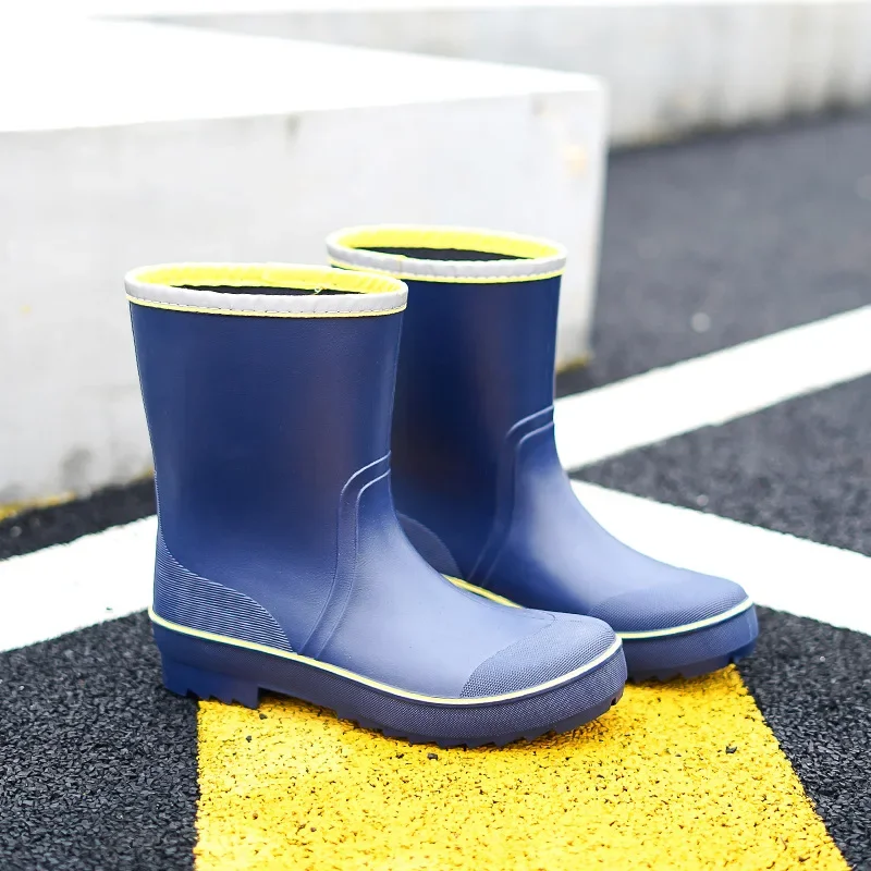 Bottes de pluie coordonnantes en caoutchouc pour hommes, chaussures de pêche imperméables, peluche chaude, botte de travail mi-mollet décontractée pour hommes, grande taille, 45, 2024