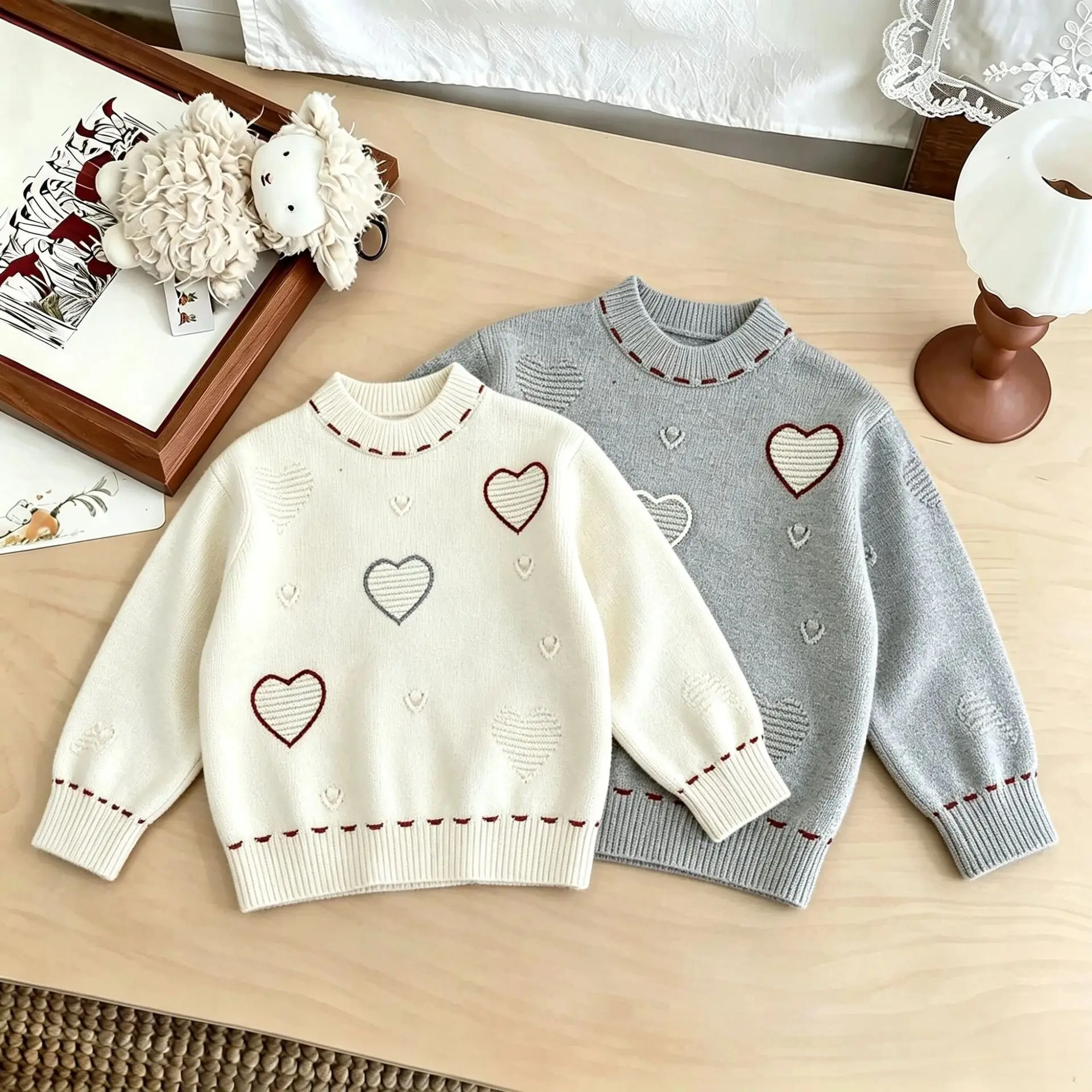 New Soft Yarn Classic Kids Crew Neck Sweater for Girls Heart Embroidery Knit Pullover Super Warm Autumn Winter  Knitwear JY10082