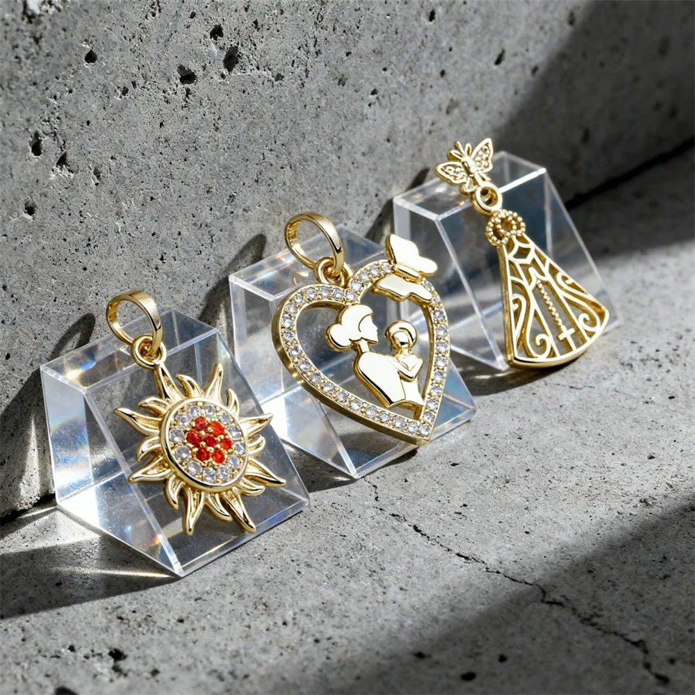 

2Pcs Pendants Brass Zirconia Enamel Santa Sun Mother Child Church Snowman Charms for DIY Jewelry Necklace Bracelet for Women Men