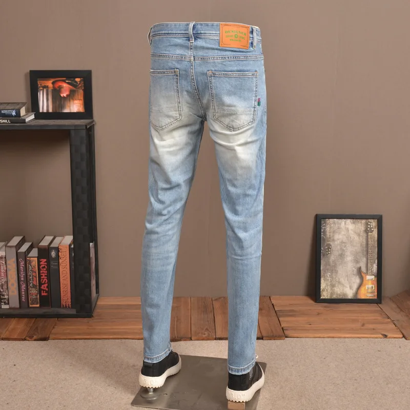 2024 Summer Light Blue Jeans Men's Fashionable High-End Stretch Slim Fit Skinny High Street Distressed Casual Men's Trousers
