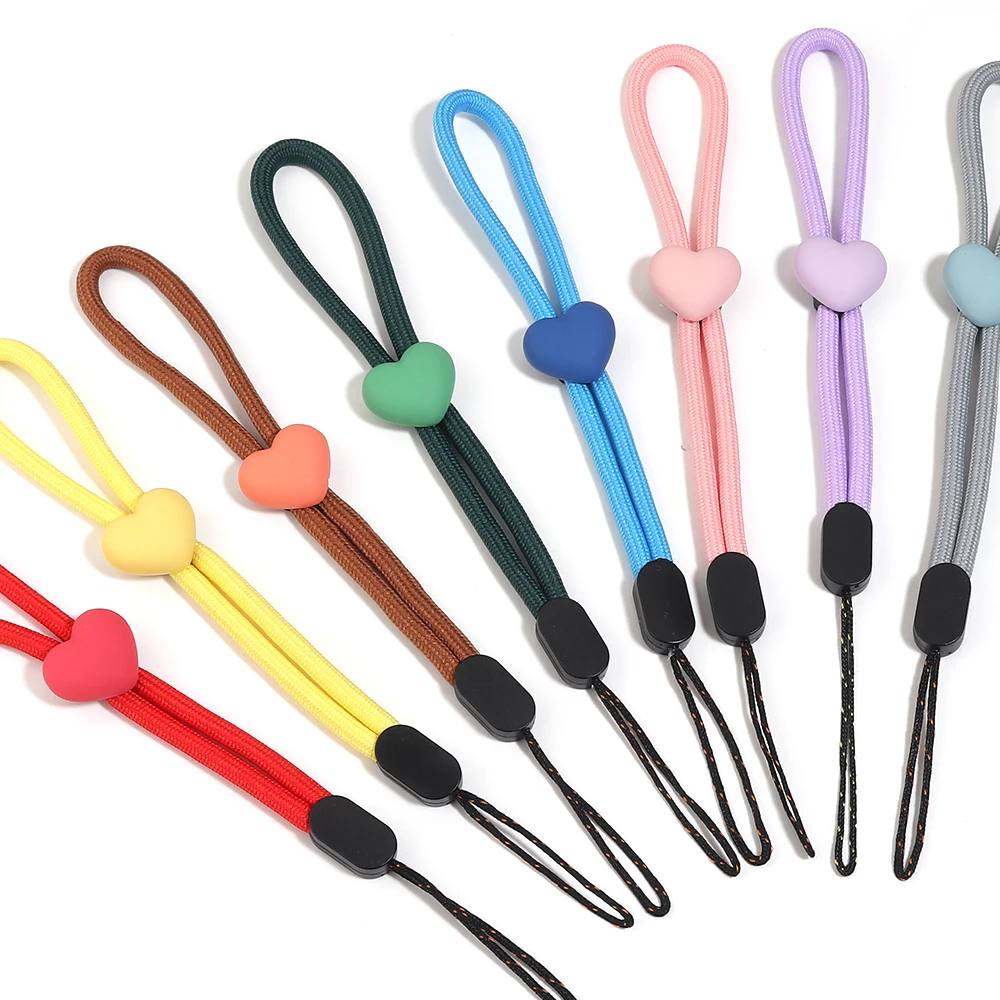 2 Stück Einfarbige Kurze Herzförmige Hängeschnur Verstellbares Handy-Lanyard Anti-Verlust-Handgelenkschlaufe Schlüsselanhänger Taschenzubehör – Detail 4