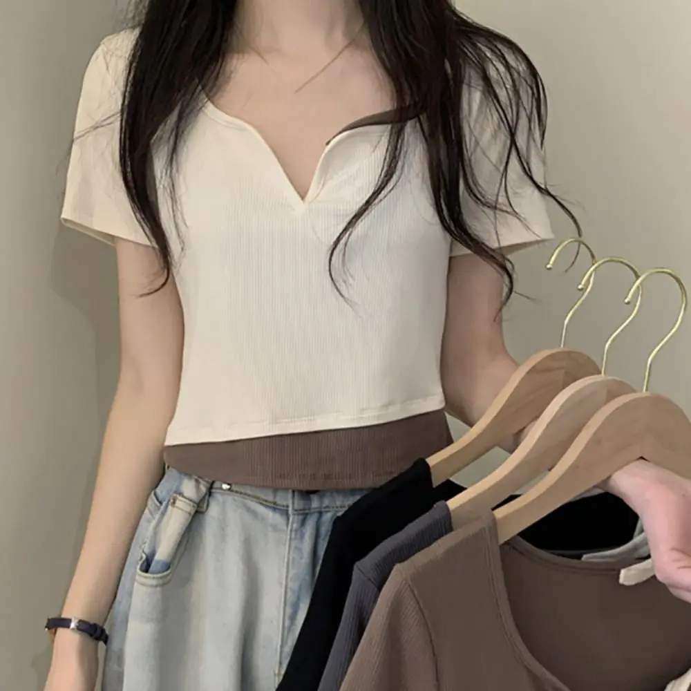 

Cute Y2K Fake Two Pieces Top Patchwork Bottoming Shirt Slim Crop Top Women Chic V-neck Short Sleeve T-shirts Streetwear