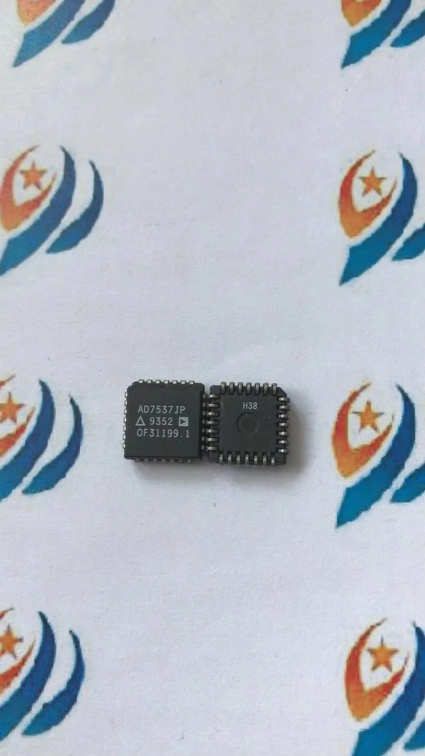 

2шт AD7537JP новые и оригинальные в наличии