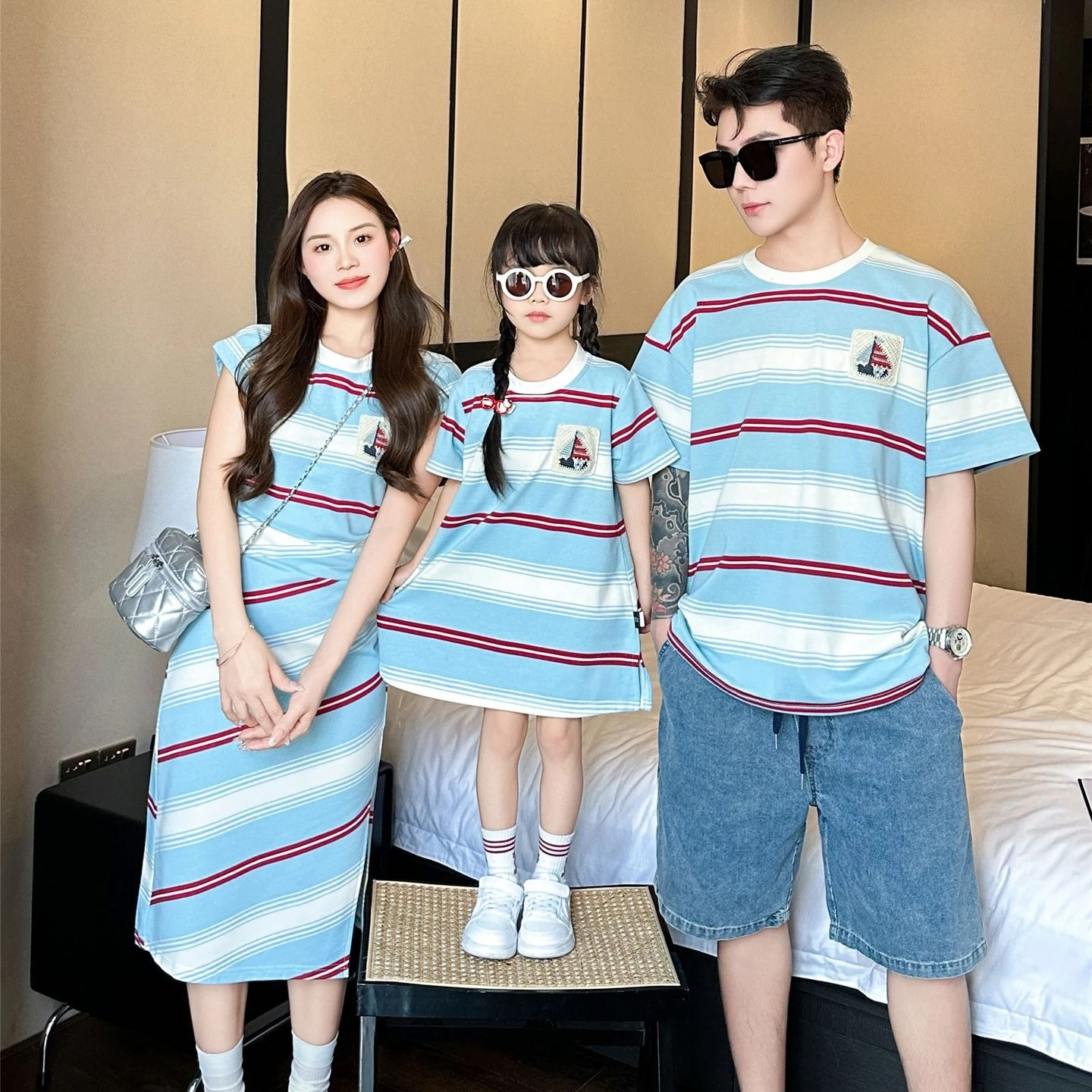 

Family Couple Clothes Baby Bodysuit Mother Daughter Dress Dad Son T Shirts Korean Parent-child Brother Sister Matching Outfits