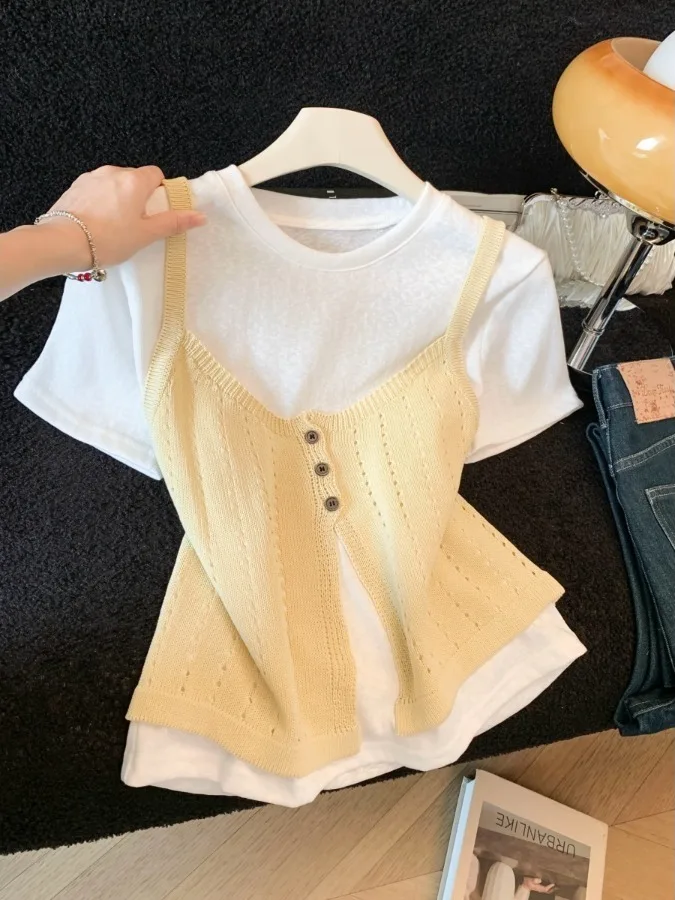 

Summer Dopaamine Hollow out Strap Vest Women's New 2026 round Neck Base Shirt Versatile Breathable Short Sleeve Fashion Set