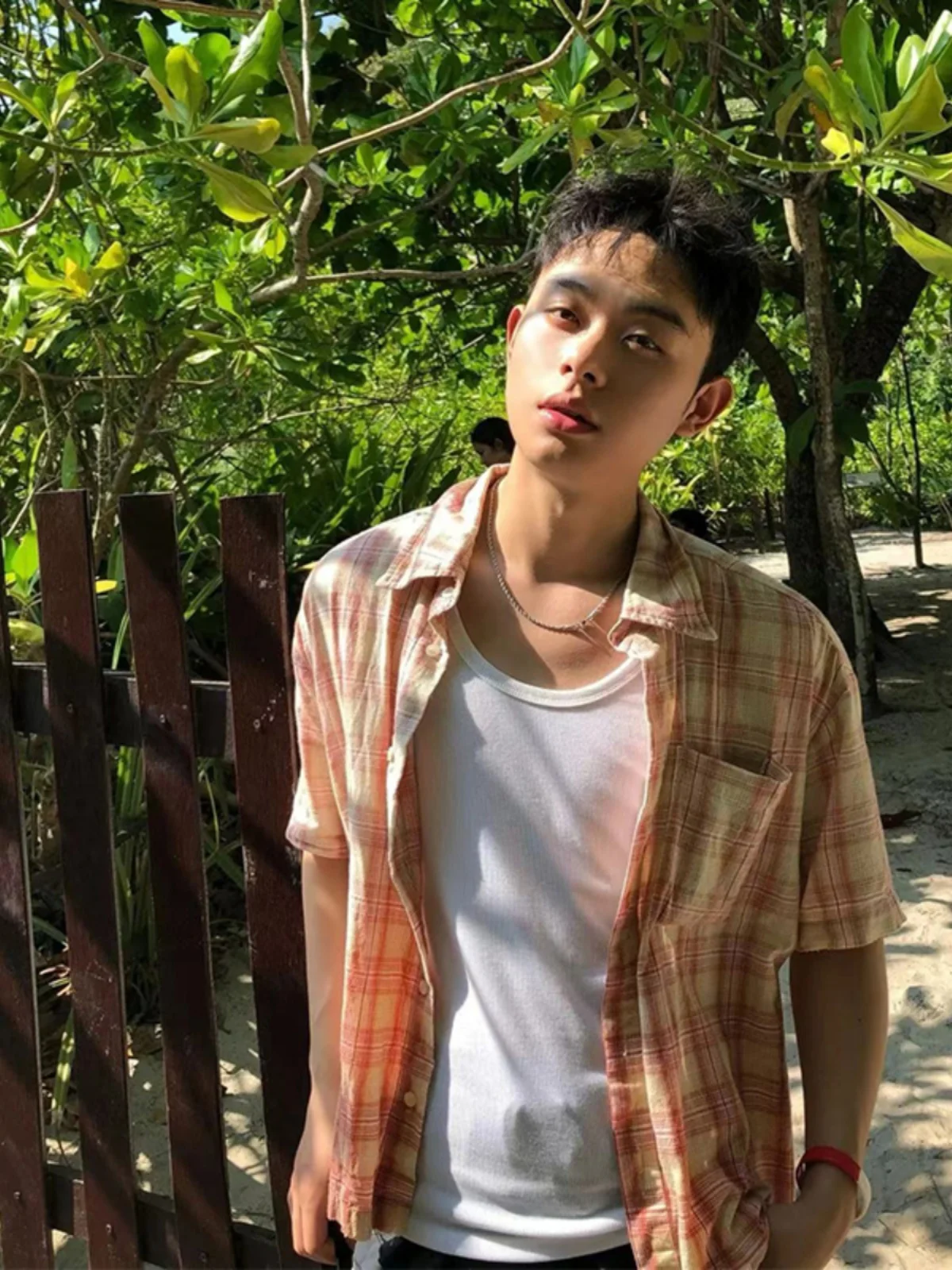 

Light Pink Plaid Short Sleeve Men's Shirt Summer American Retro Sun Protection Outerwear High-End Feeling Four-Fifths Sleeve ...