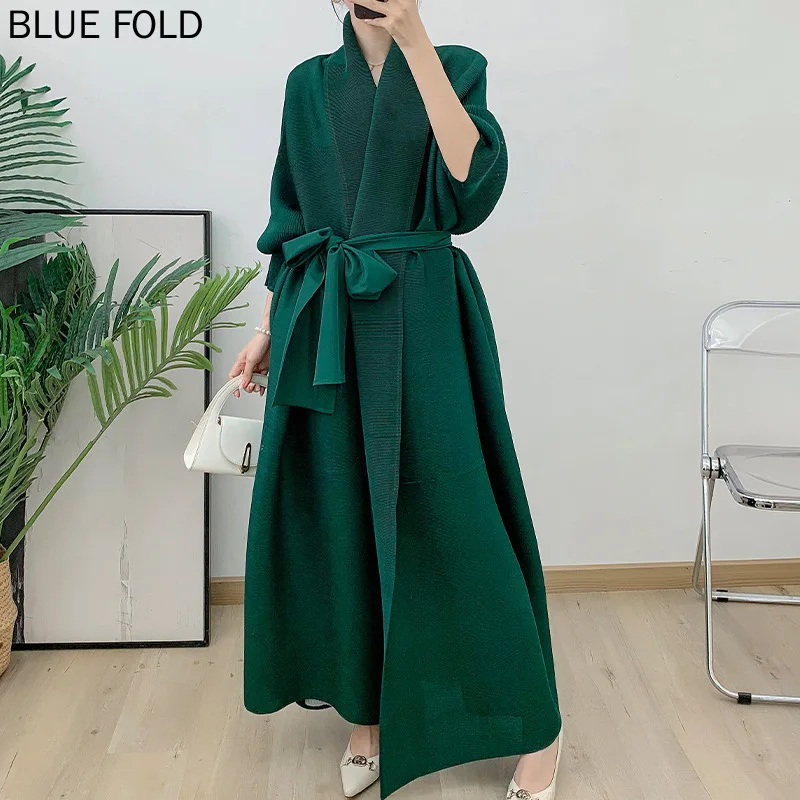 

MIYAKE Middle Eastern Long Pleated Trench Coat Women's Long Bat Sleeves Loose Large Size Outer Robe PLEATS Coat for Women